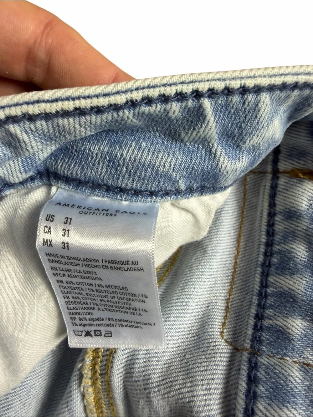American Eagle Outfitters Men's 31 Light Wash Distressed Denim Jean Shorts